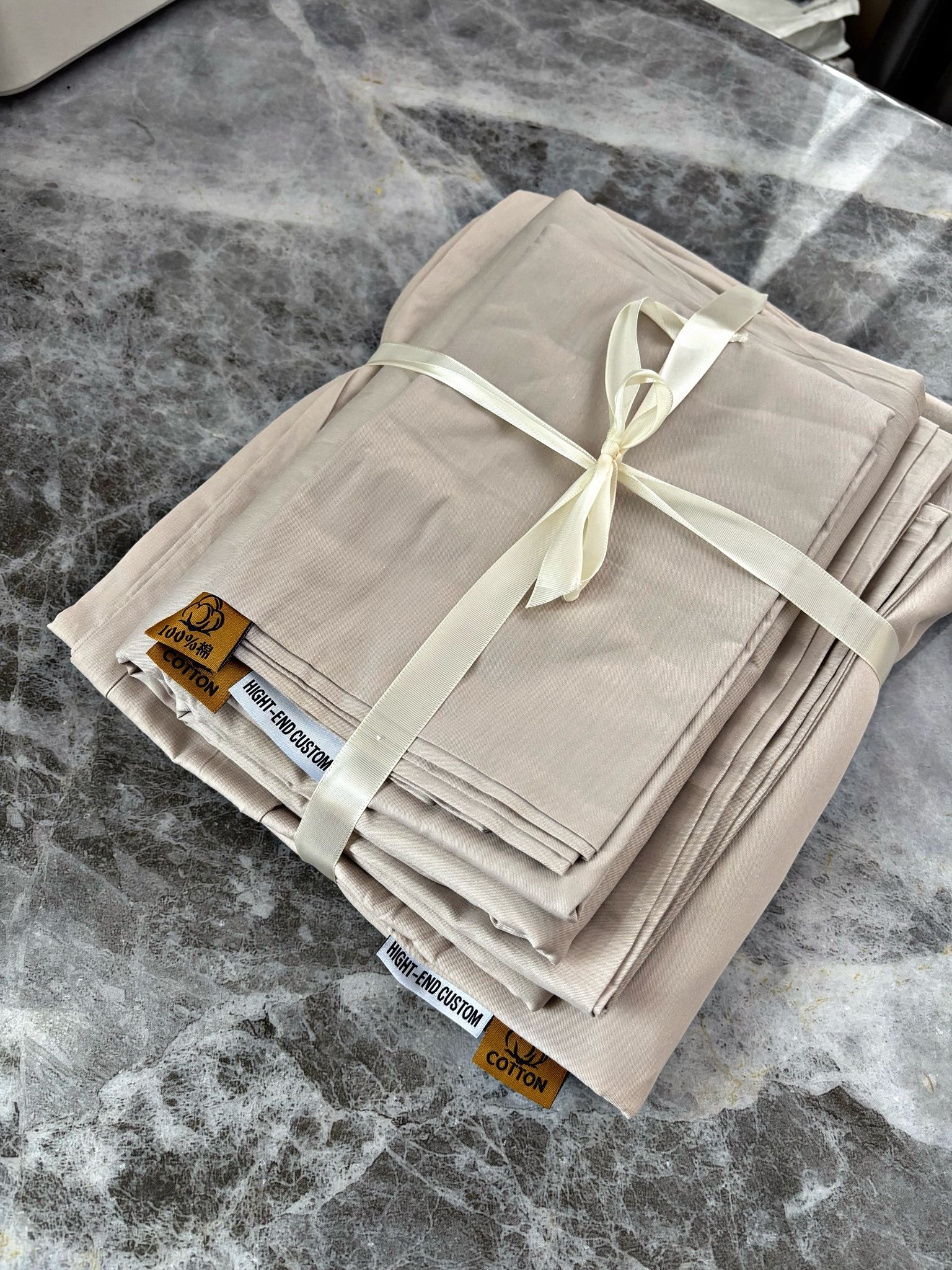 Давуун ор хөнжлийн даавуу (Алтан шаргал өнгөтэй)