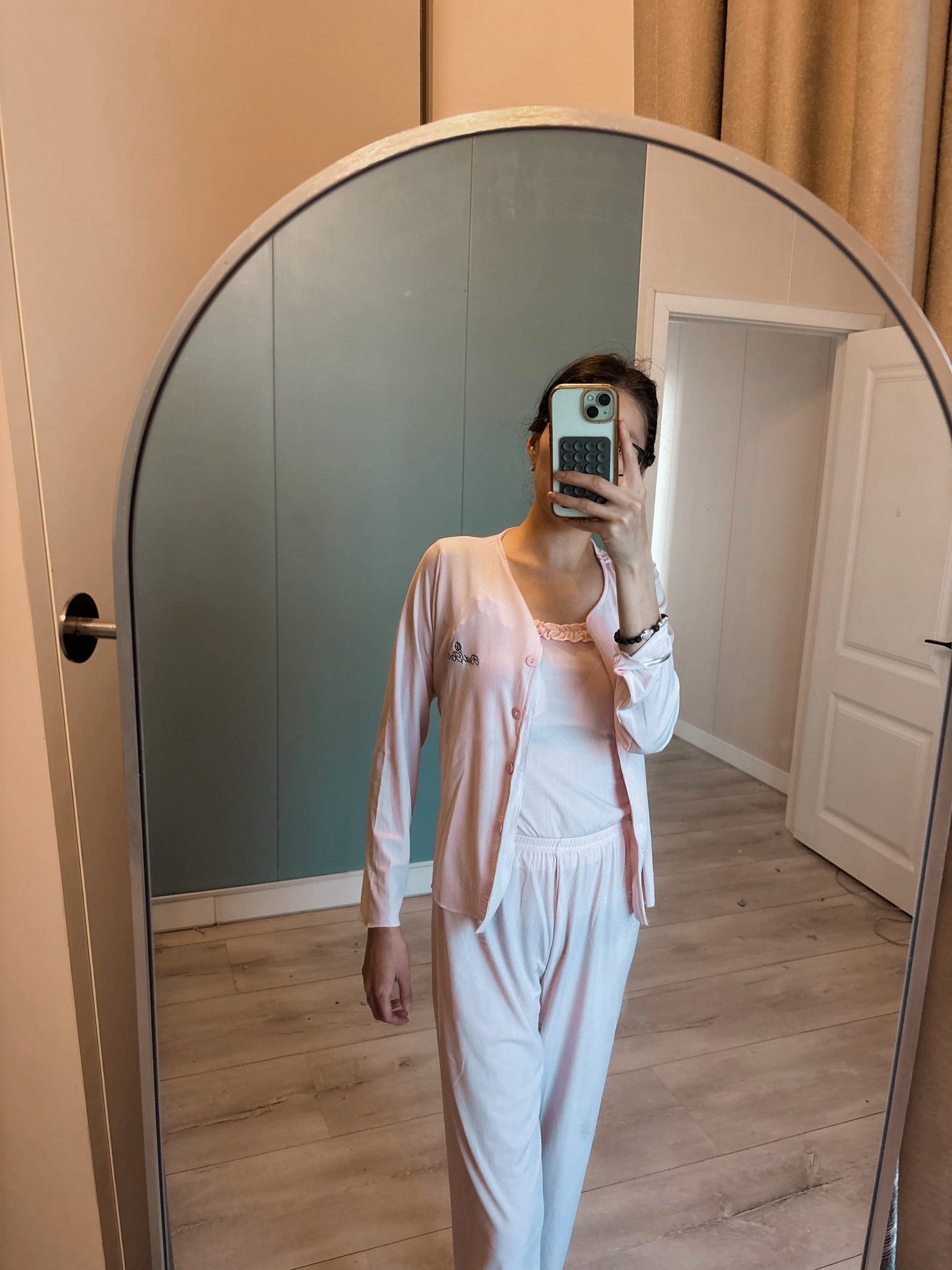 Гэрт өмсөх Pajama (Цулгуй ягаан)